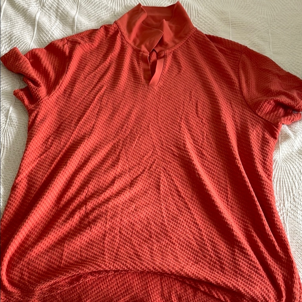 Goodfellow & Co coral polo shirt with short sleeves